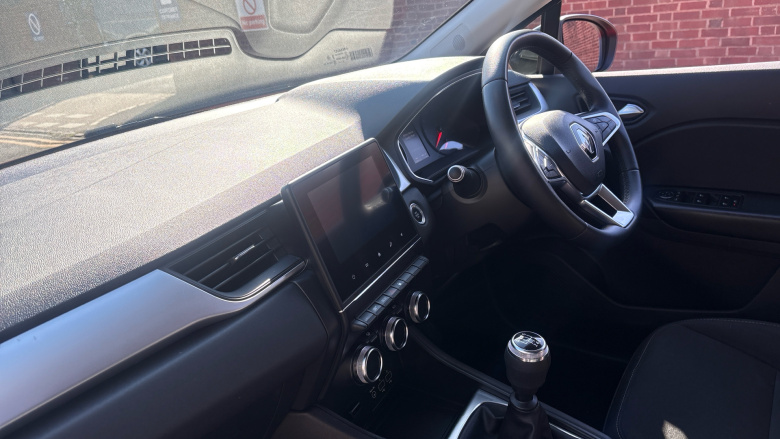 Renault Captur 1.3 TCE 130 Iconic 5dr Petrol Hatchback